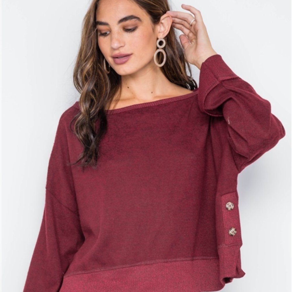 BURGUNDY BUTTON SWEATER